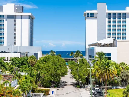 $2,790,000 | 321 North Birch Road, Unit 502, Fort Lauderdale, FL 33304