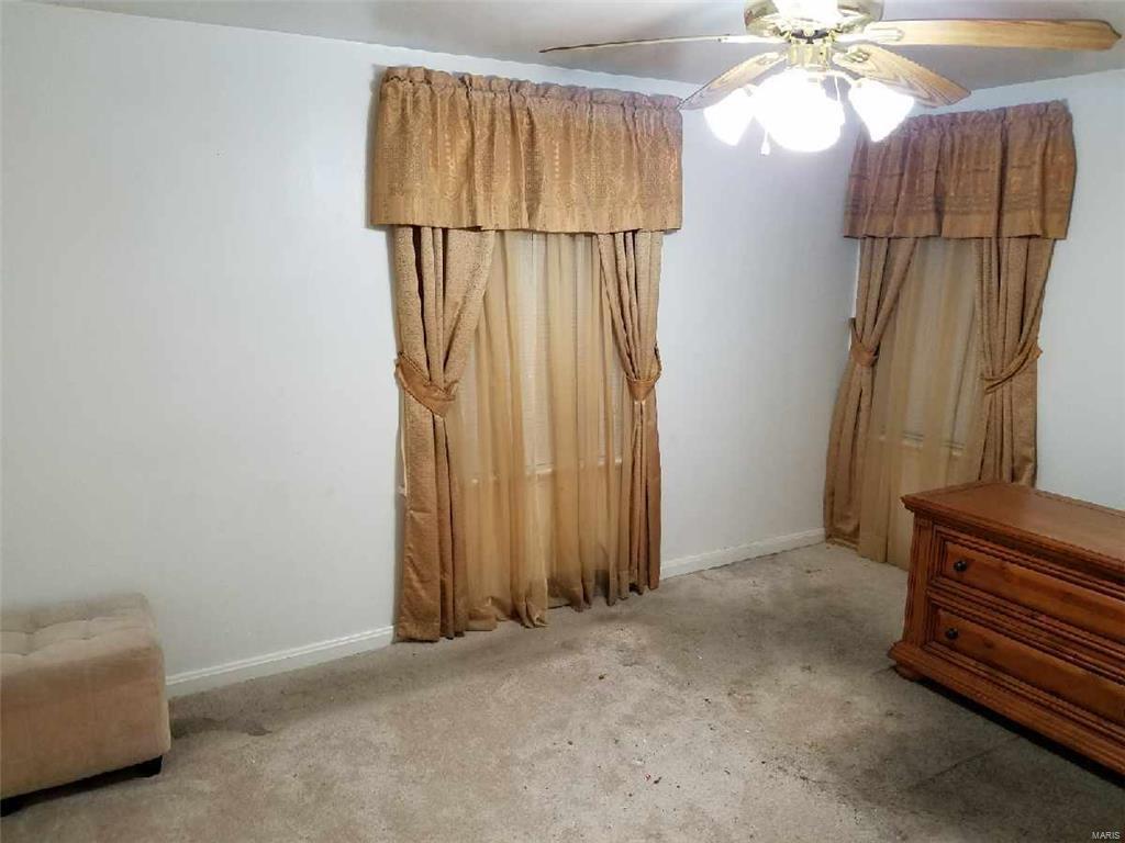 8025 Titus Road St. Louis, MO 63114 - Photo 6 of 10 Gallery Image 6