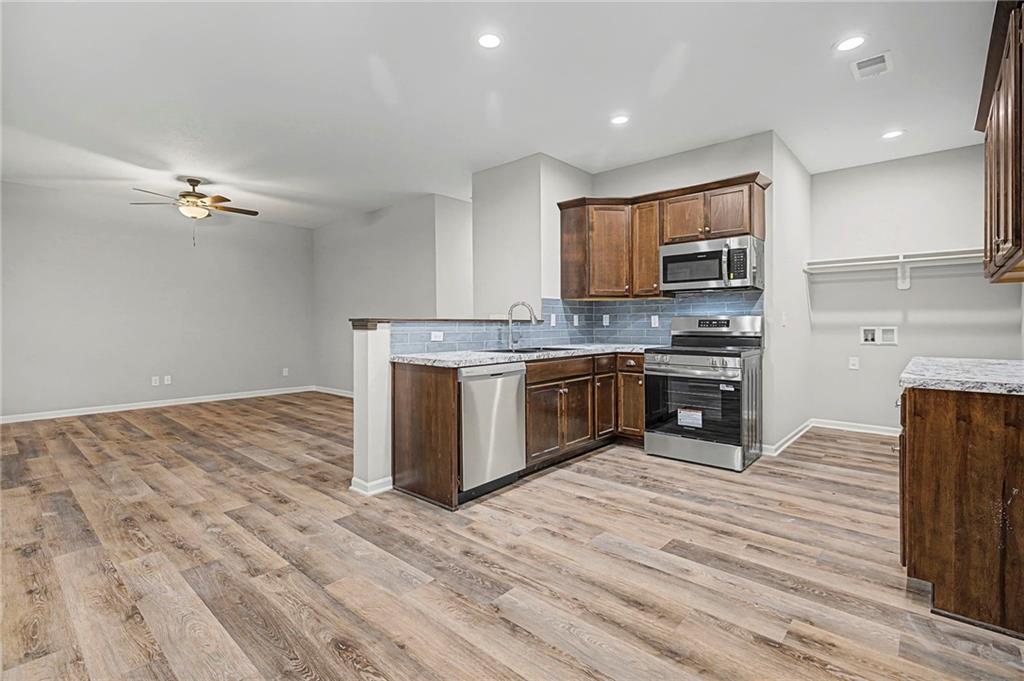 216 West 4th Street Pomona, KS 66076 - Photo 11 of 30