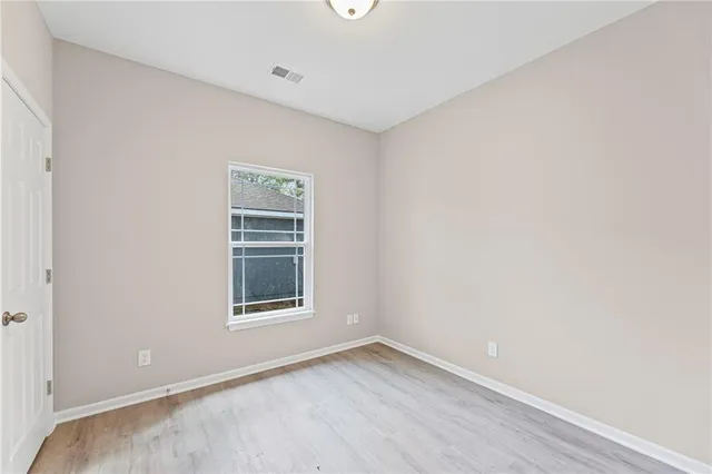 $199,900 | 216 West 4th Street, Pomona, KS 66076