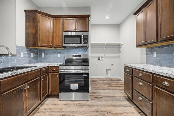 $199,900 | 216 West 4th Street, Pomona, KS 66076