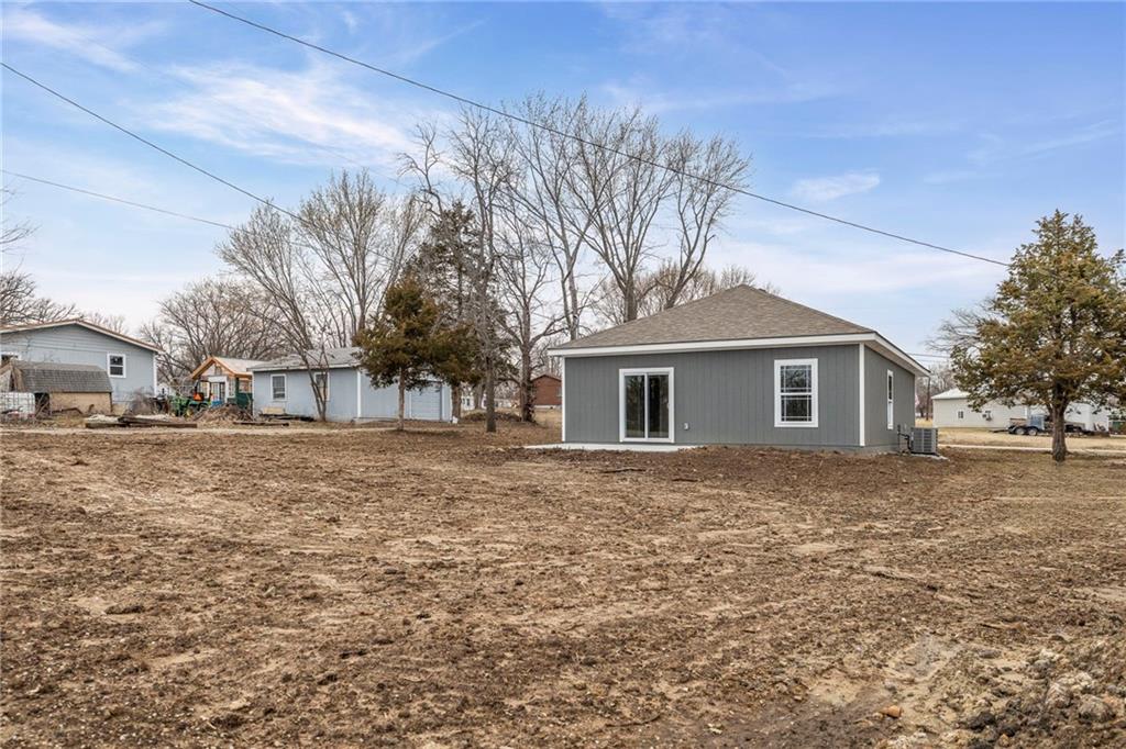 216 West 4th Street Pomona, KS 66076 - Photo 29 of 30