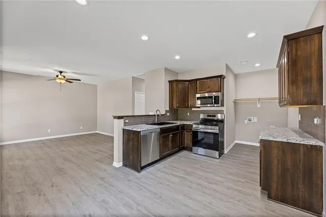 $199,900 | 216 West 4th Street, Pomona, KS 66076