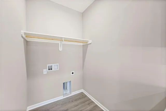 $199,900 | 216 West 4th Street, Pomona, KS 66076