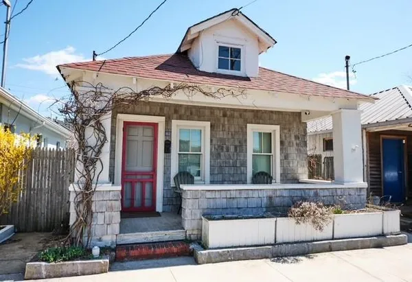 $550,000 | 152 Beach 25th Street | Far Rockaway