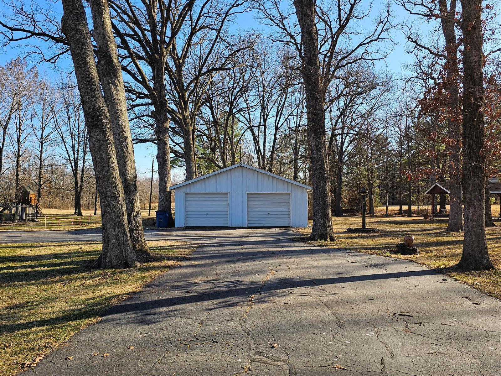364 Honeysuckle Road Marissa, IL 62257 - Photo 3 of 27