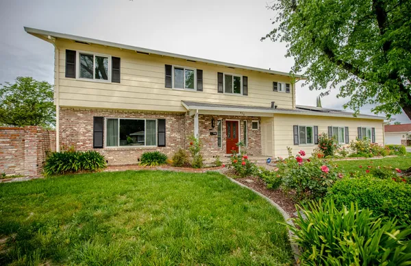 $699,000 | 420 West Southwood Drive, Woodland, CA 95695