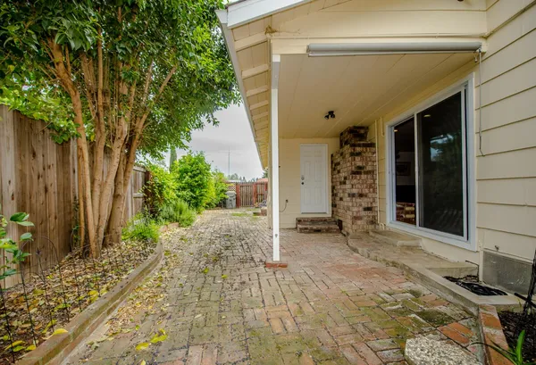 $759,000 | 420 West Southwood Drive, Woodland, CA 95695