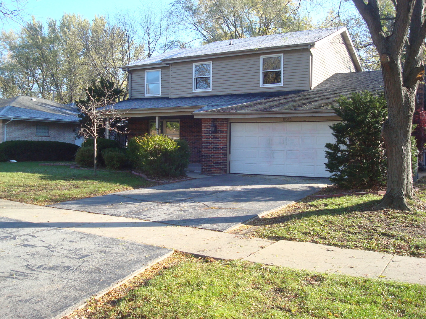 18343 May Street Homewood, IL 60430 - Photo 2 of 47