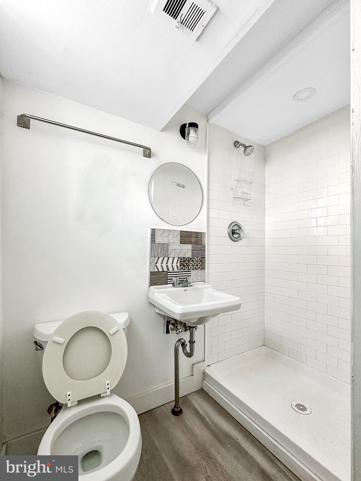 2005 Tomlinson Road Philadelphia, PA 19116 - Photo 17 of 17 Basement Bath
