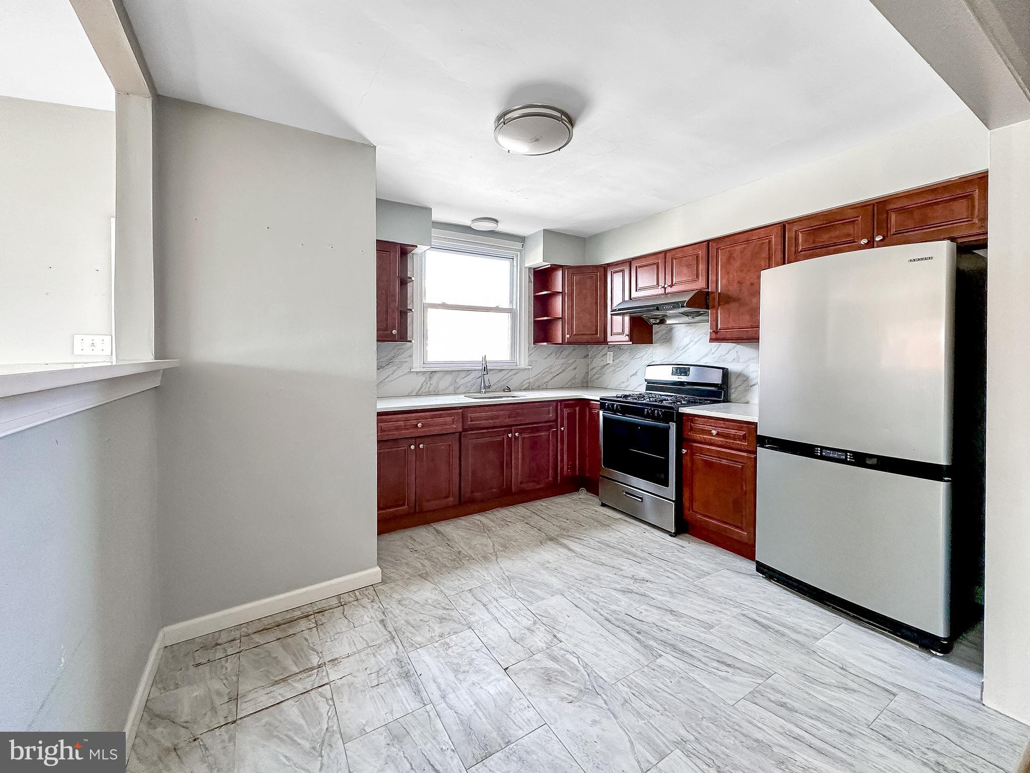 2005 Tomlinson Road Philadelphia, PA 19116 - Photo 7 of 17 Kitchen