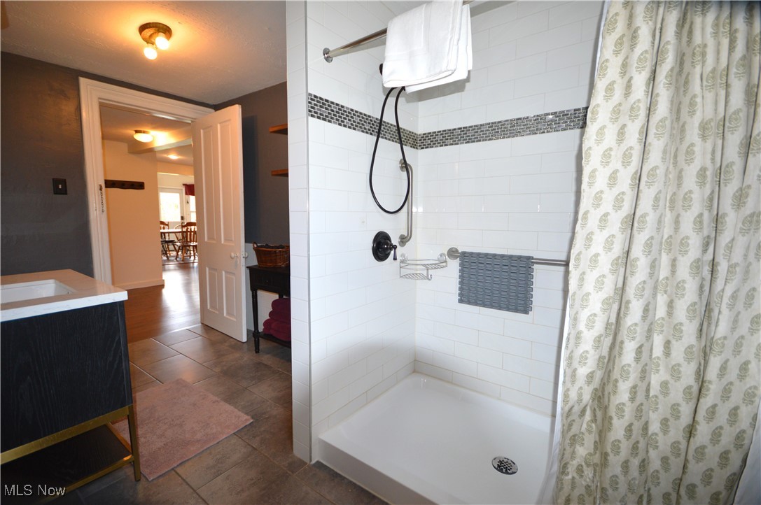 701 State Road Geneva, OH 44041 - Photo 25 of 45 1st Floor Bath
