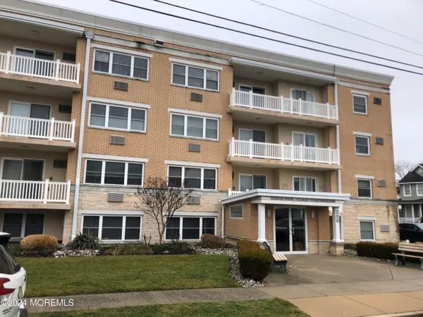 $1,960 | 200 Ocean Park Avenue, Unit 1C, Bradley Beach, NJ 07720