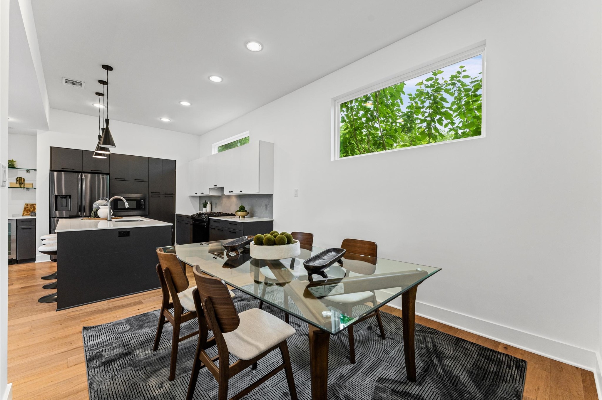 1404 Bailey Street Houston, TX 77019 - Photo 12 of 25 a view of a dining room with furniture