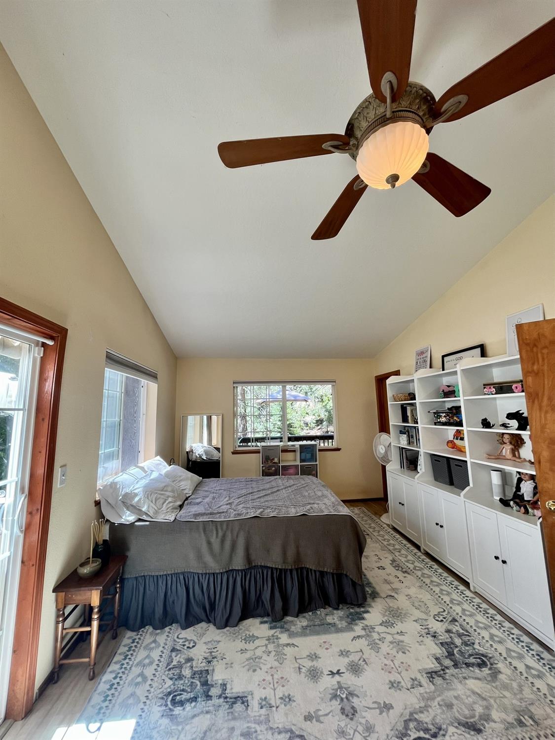 5635 Azalea Circle Pollock Pines, CA 95726 - Photo 10 of 20 Master Bedroom