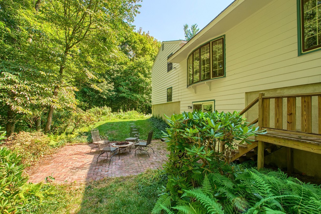 55 Haggetts Pond Road Andover, MA 01810 - Photo 6 of 30