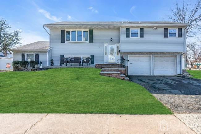 40 Partch Place Edison, NJ 08817 - Photo 1 of 19 Gallery Image 1
