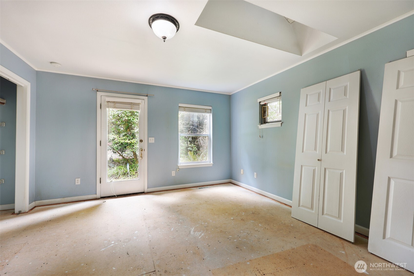 8529 29th Avenue Northwest Seattle, WA 98117 - Photo 13 of 23