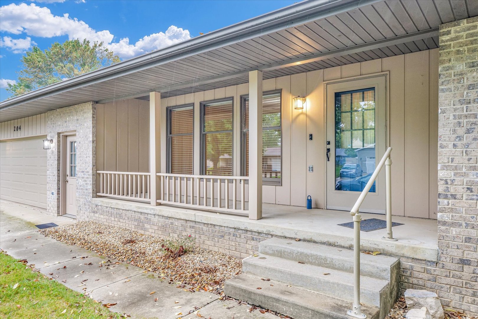 204 Valley Road Monticello, IL 61856 - Photo 5 of 38 Gallery Image 5