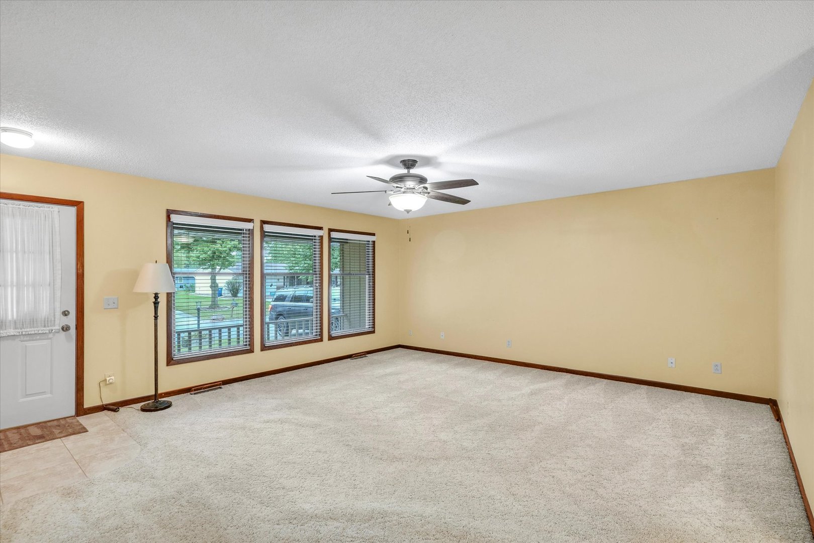 204 Valley Road Monticello, IL 61856 - Photo 7 of 38 Gallery Image 7