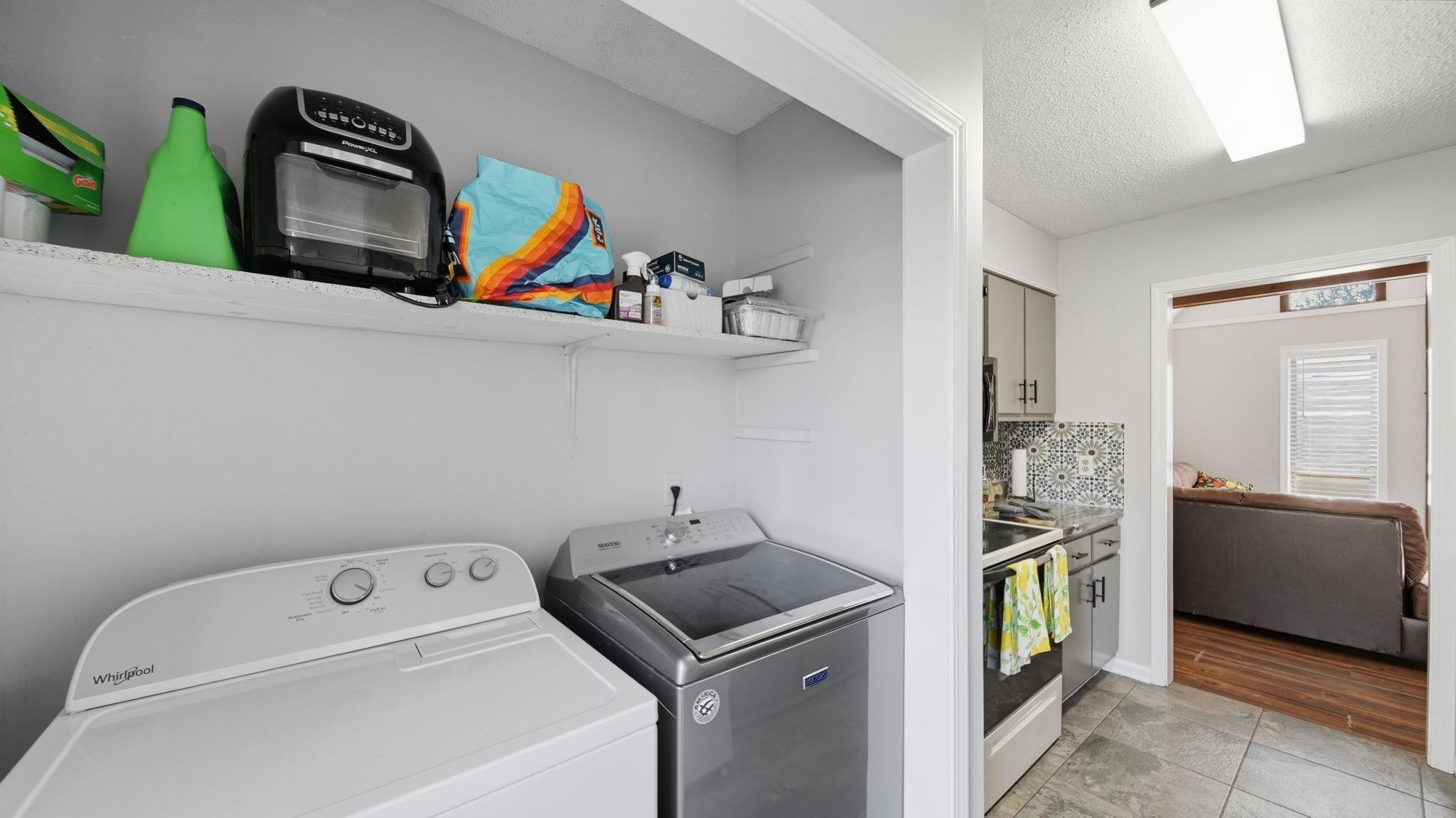 4182 Luther Road Memphis, TN 38135 - Photo 21 of 40 a utility room with dryer and washer