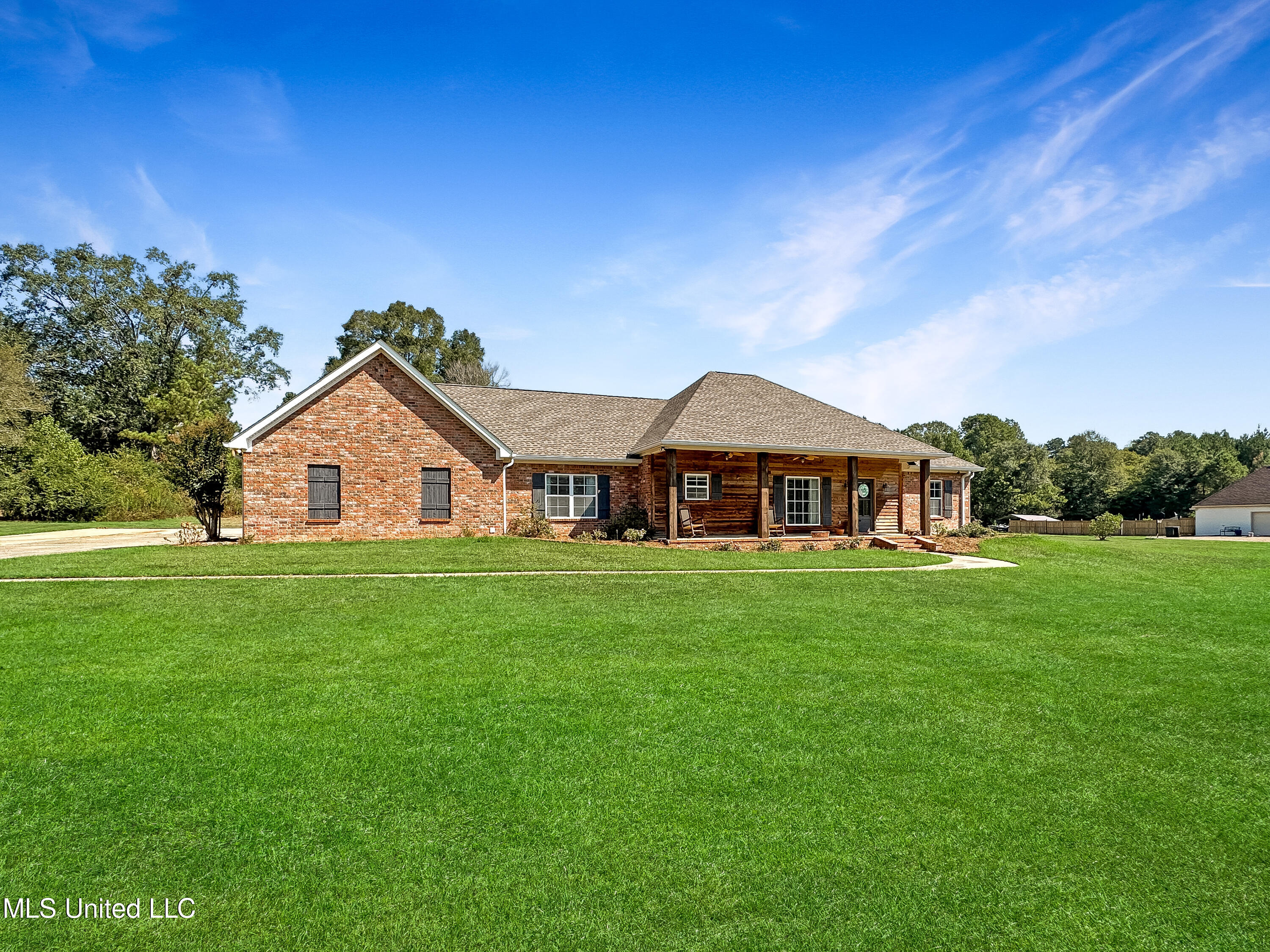 566 White Oak Road Florence, MS 39073 - Photo 3 of 29 854b6badf9faa924fa934819ebd4c2c5c89cfde2