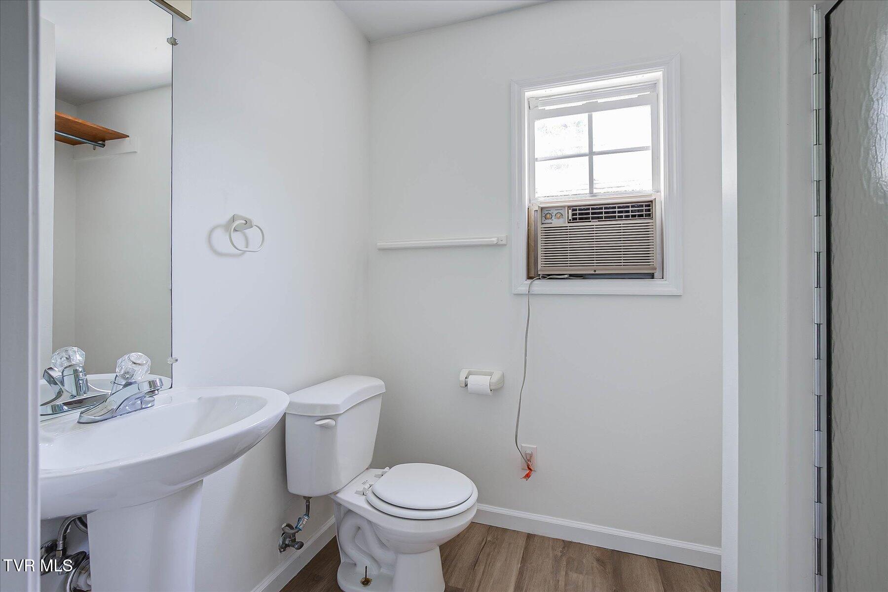 454 Cedar Street Bluff City, TN 37618 - Photo 19 of 45 19-IMG_5646454 Cedar St