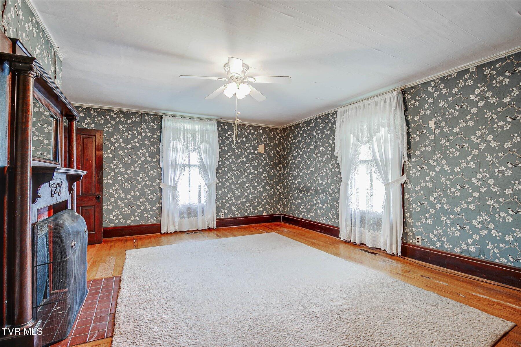 454 Cedar Street Bluff City, TN 37618 - Photo 26 of 45 26-IMG_5667454 Cedar St