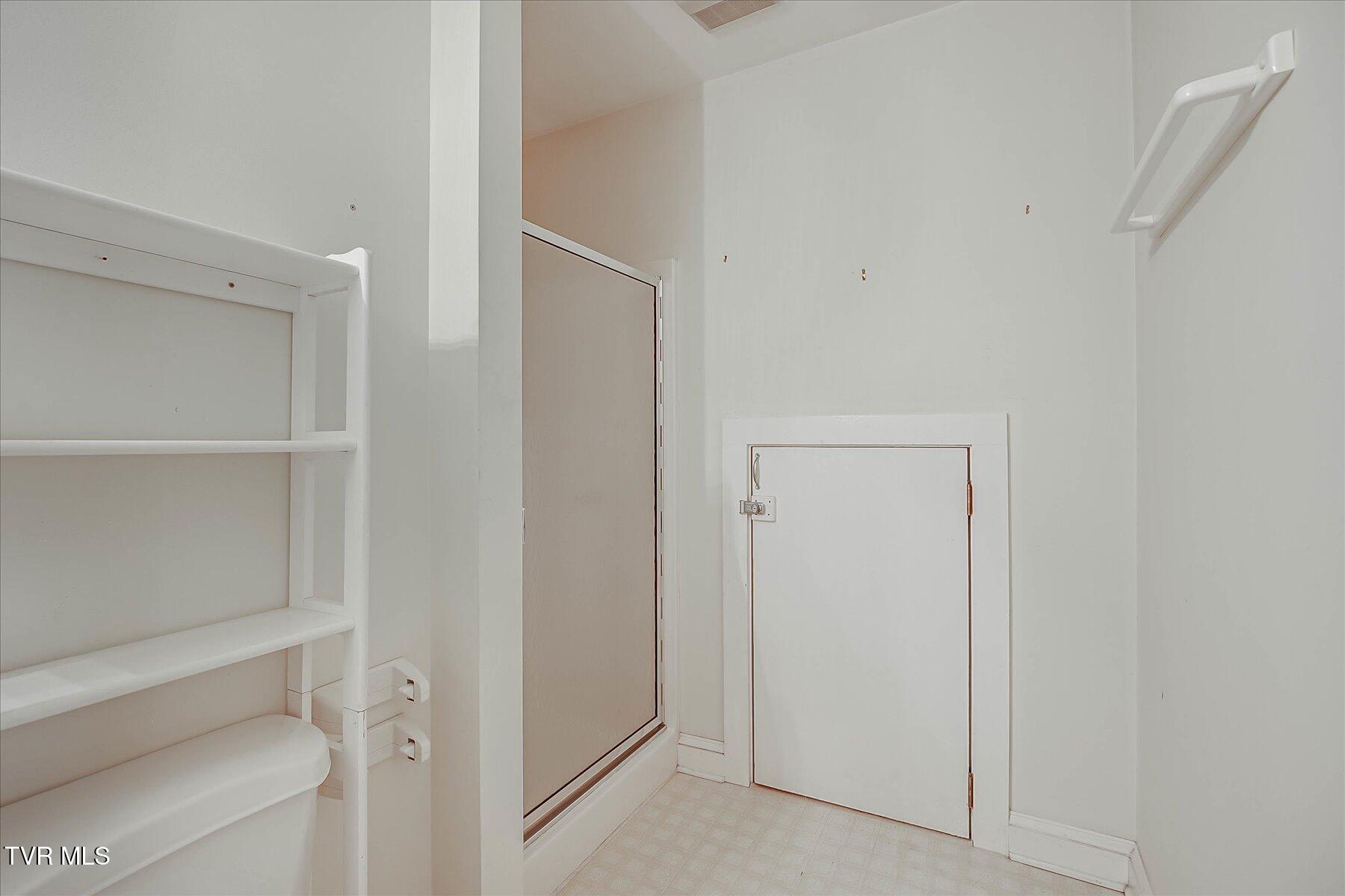 454 Cedar Street Bluff City, TN 37618 - Photo 33 of 45 33-IMG_5688454 Cedar St