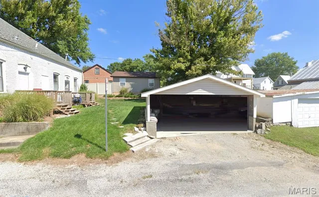 $232,900 | 404-406 Flower Street, Waterloo, IL 62298