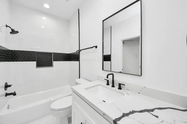 $329,990 | 5029 Broom Street, Unit B, Houston, TX 77092