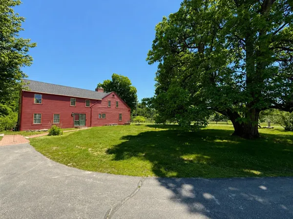 $1,195,000 | 1 Smith Lane, Amherst, NH 03031