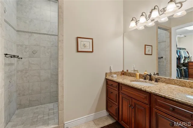 $875,000 | 328 Kathie Drive, Charleston, MO 63834