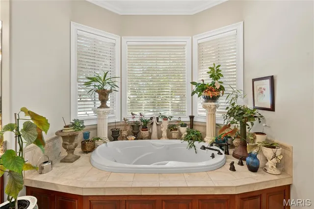 $875,000 | 328 Kathie Drive, Charleston, MO 63834