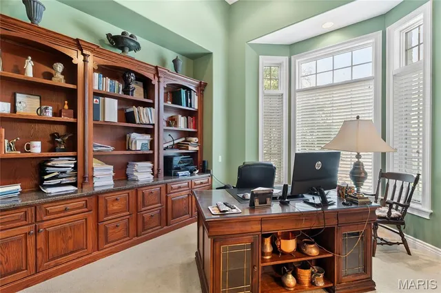 $875,000 | 328 Kathie Drive, Charleston, MO 63834