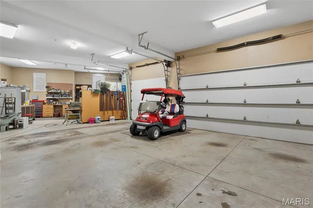 $875,000 | 328 Kathie Drive, Charleston, MO 63834