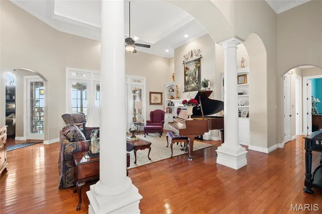 $875,000 | 328 Kathie Drive, Charleston, MO 63834