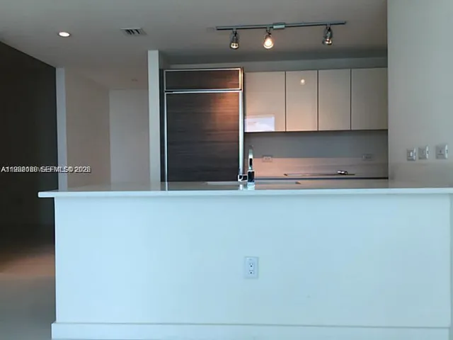 $3,700 | 1100 South Miami Avenue, Unit 3502, Miami, FL 33130