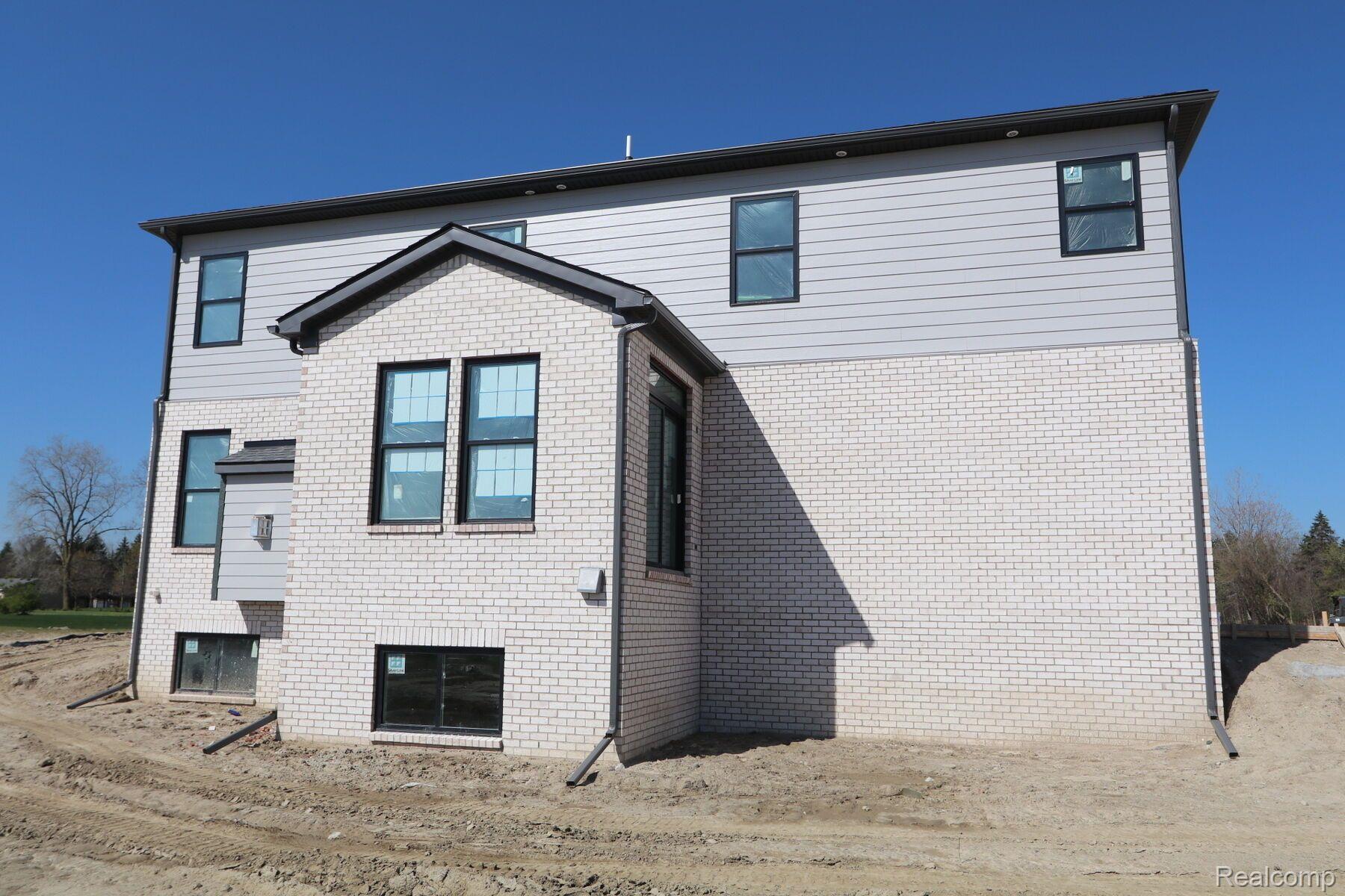 61824 Romeo Lane Washington, MI 48094 - Photo 3 of 3 Back Exterior