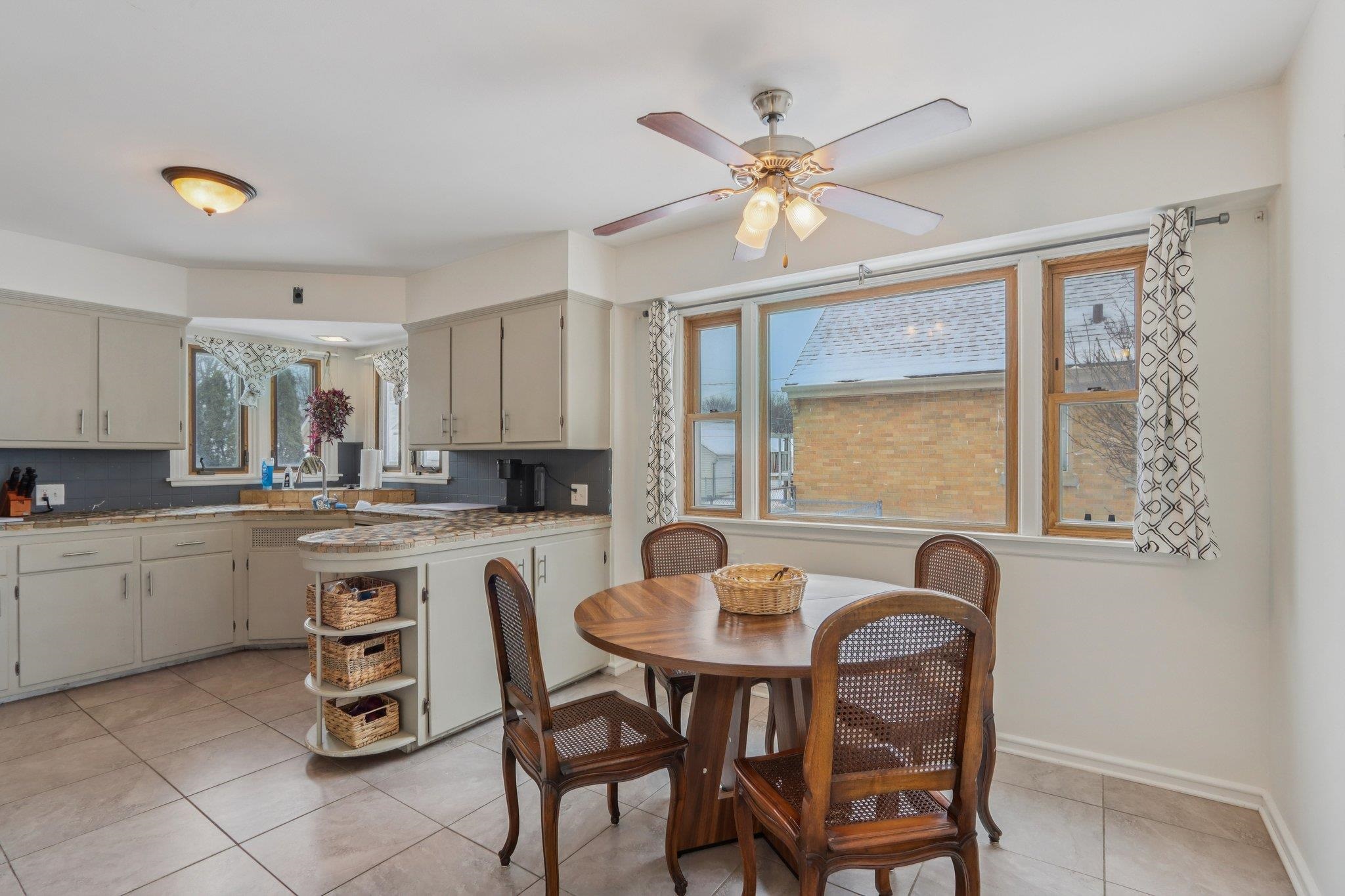 3040 North 83rd Street Milwaukee, WI 53222 - Photo 9 of 46