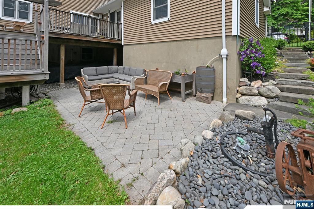 8 Myrtle Street Montvale, NJ 07645 - Photo 32 of 38
