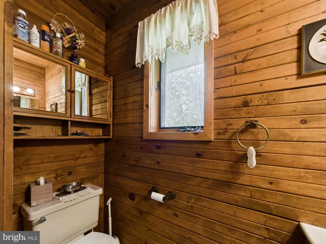 $499,000 | 519 Marshyhope Road, Felton, DE 19943