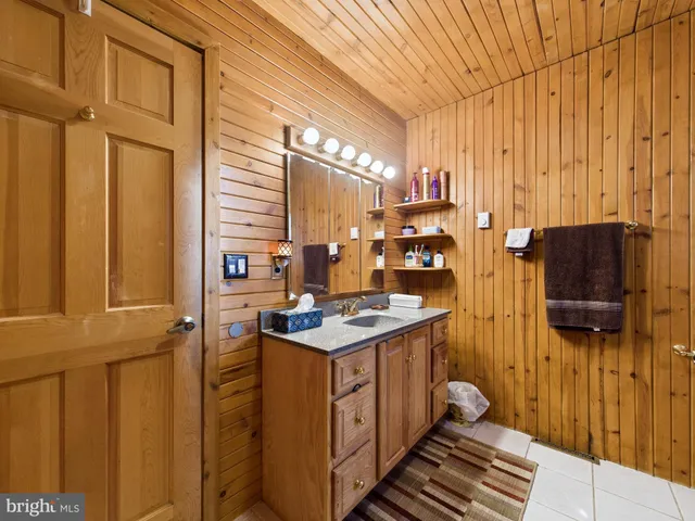 $499,000 | 519 Marshyhope Road, Felton, DE 19943