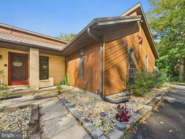 $499,000 | 519 Marshyhope Road, Felton, DE 19943