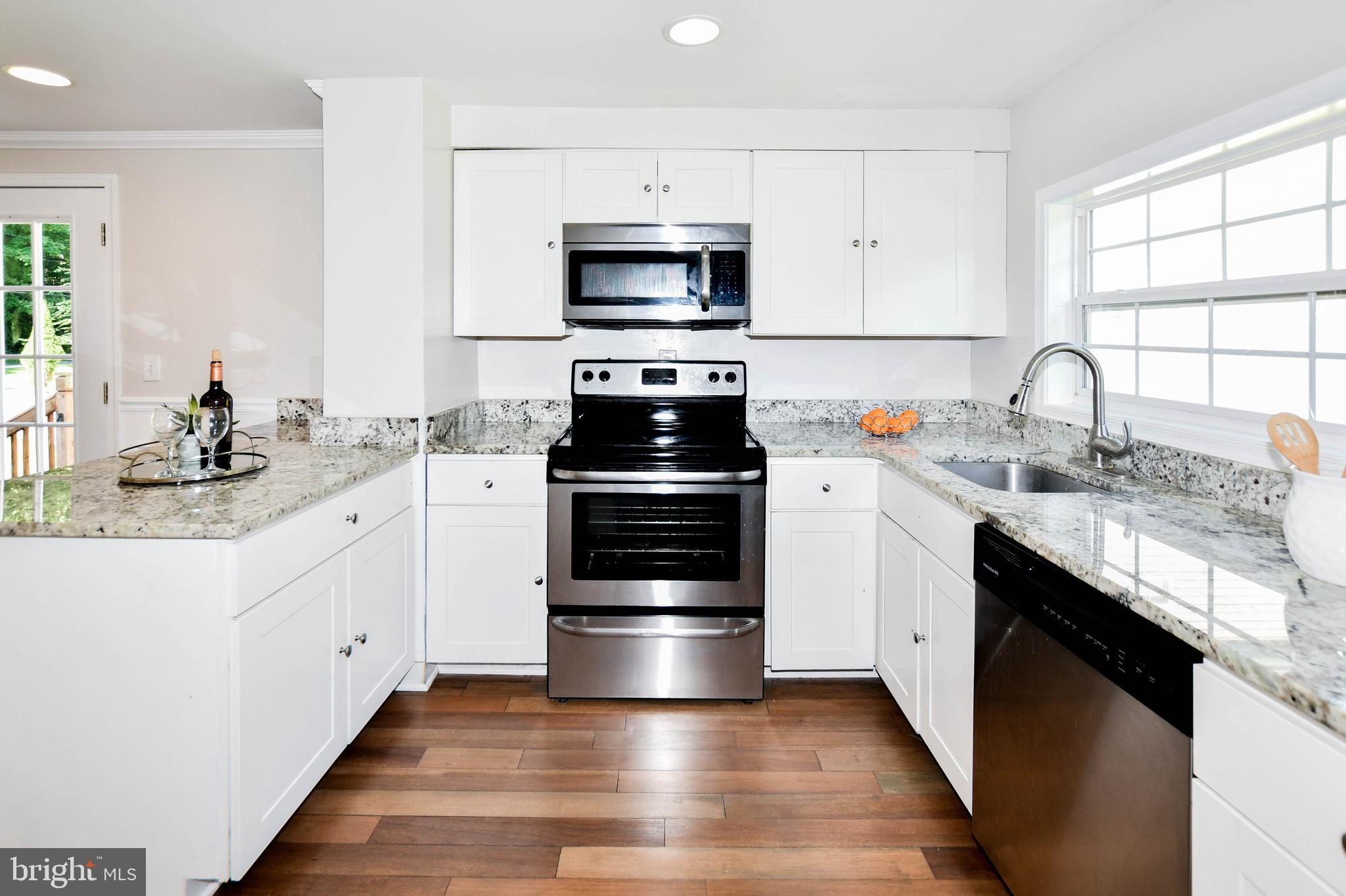 356 Forest Beach Road Annapolis, MD 21409 - Photo 14 of 49