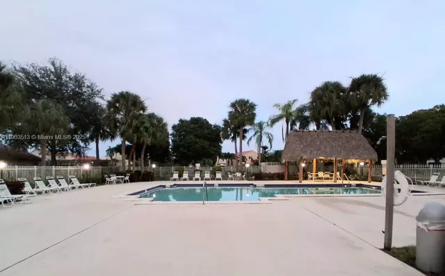 $499,500 | 10830 Northwest 8th Street, Pembroke Pines, FL 33026