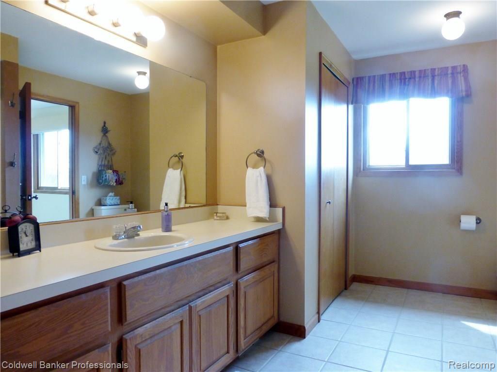 5412 Farley Road Clarkston, MI 48346 - Photo 23 of 32 23.JPG