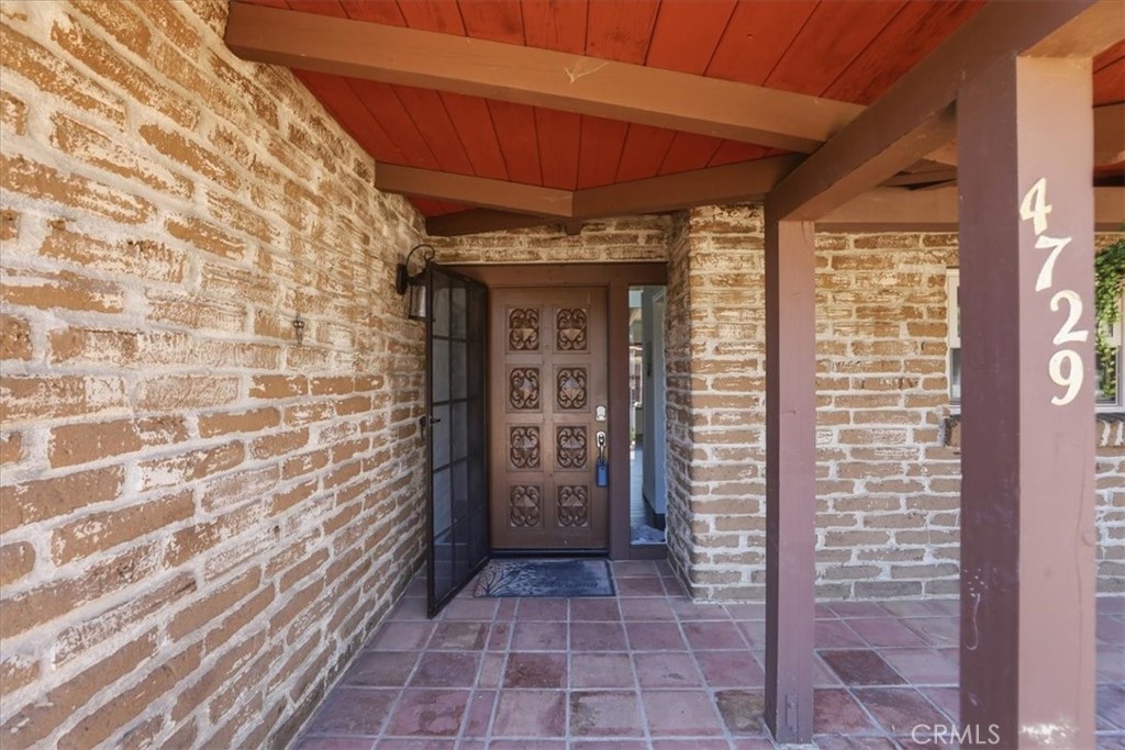 4729 Vía Tala Fallbrook, CA 92028 - Photo 50 of 51 Front Entry