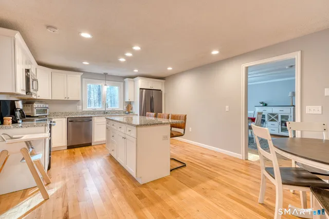 $619,900 | 64 Somerset Lane, Somers, CT 06071