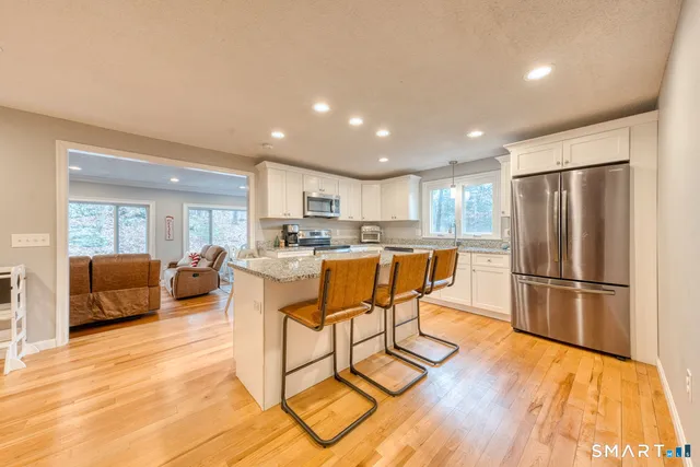 $619,900 | 64 Somerset Lane, Somers, CT 06071